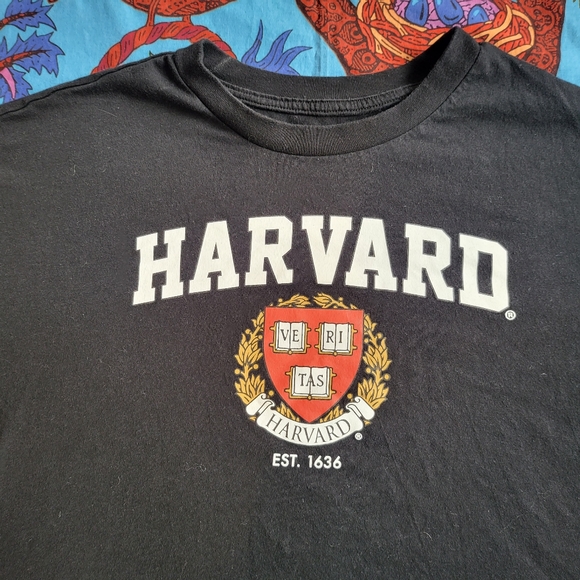 Harvard Crop Top - Picture 2 of 3